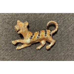 Vintage Signed Heavyweight Gold Tone CORO Rhinestone Leopard Tiger Brooch